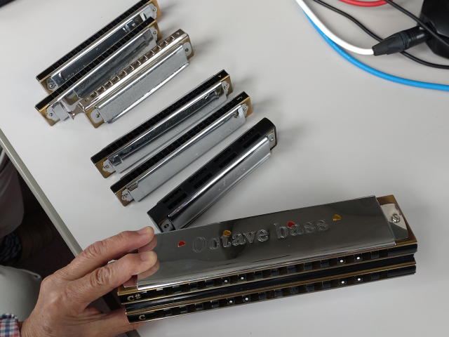 バスハーモニカ
